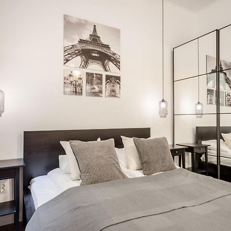 Bpr Sirius Suite With A/C Budapest Eksteriør bilde