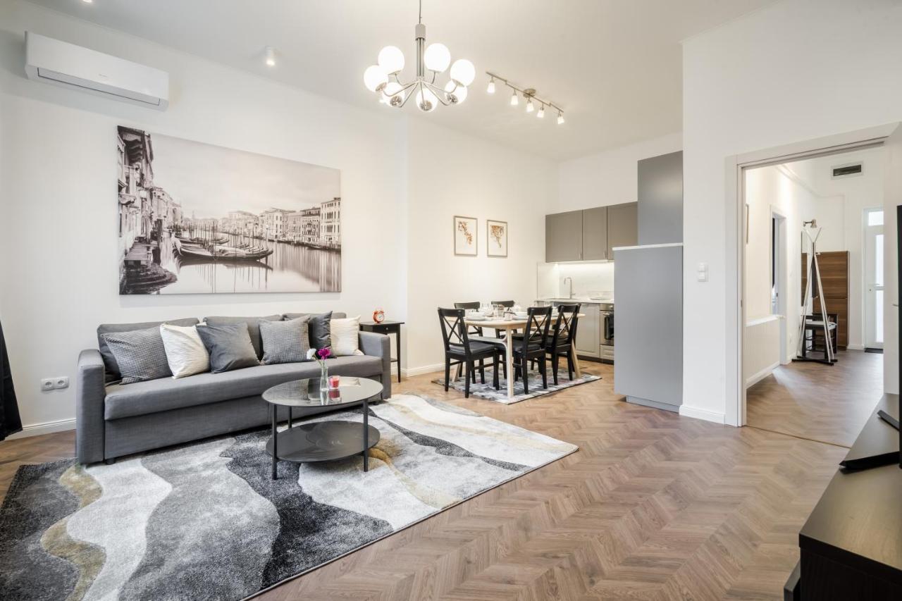 Bpr Sirius Suite With A/C Budapest Eksteriør bilde